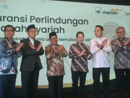 AXA Mandiri Luncurkan Asuransi Dwiguna Perlindungan Amanah Syariah