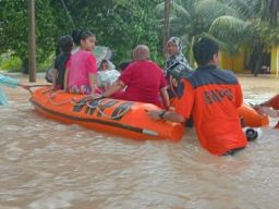 Ribuan Warga Di Kota Padang Terdampak Banjir