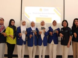 Sempat Jadi SPG dan Berhenti Kuliah, Mahasiswa STIKES YRSDS Ahkirnya Dapat Beasiswa dari BRI