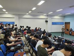 Alumni PCU di Tesla, Berbagi Tips jadi Akuntan di Era Digital