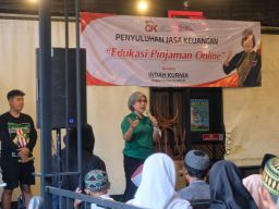 Ngabuburit Bareng Bonek, Indah Kurnia Wanti-Wanti Pinjol Ilegal