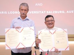 Untag Surabaya Jalin Kerjasama dengan University of Salzburg Austria