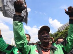 Viral di Grup WhatsApp, Ratusan Ojol Surabaya Bakal Geruduk Apartemen Puncak Kertajaya