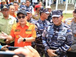 TNI AL Gelar Bakti Sosial untuk Warga Bawean Pj Gubernur Adhy Pastikan Pemenuhan Kebutuhan Dasar