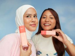BASE Ajak Perempuan Indonesia Pancarkan Ageless Glow
