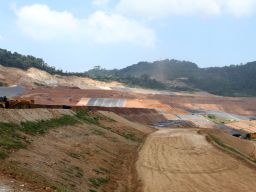 Mengintip Tambang Emas Tujuh Bukit