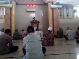 Penyuluh Agama Ceramah Nuzulul Qur'an Meriahkan Zuhur Keliling di Kecamatan Gubeng