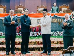 DPRD Jatim Setujui LKPj Gubernur Akhir Tahun Anggaran 2023