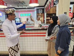 Kedai Ciamso Dharmahusada Indah Ada Promo HUT Surabaya Nih, Teh Tarik Cuma Rp10 Ribu Lho!