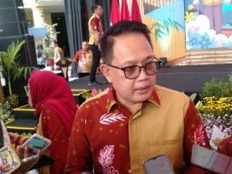 Pj Gubernur Adhy Ajak Masyarakat Tingkatkan Kepedulian dan Perlindungan Lansia