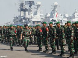 Satgas Pamtas Yon Zipur 5/ABW RI- Malaysia Diberangkatkan