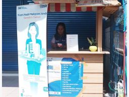 Agen Brilink BO Kusuma Bangsa Buka Booth Brilink di Depan Kantor BRI Unit Pasar Turi Surabaya