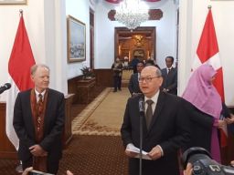 Pj. Sekdaprov Jatim Bahas Kerjasama Bidang Perkapalan, Perikanan, dan Energi Terbarukan