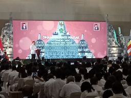 Pj. Gubernur Adhy Ajak Umat Buddha Perkuat Moderasi Sebagai Pondasi Pembangunan Jatim