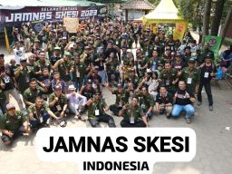 Potret Komunitas Klub Mobil yang Santun dan Peduli di Jalan