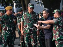 Tinjau Latihan di Baluran Wakasad disambut Kasdam V/Brawijaya