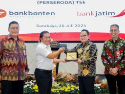 Pj. Gubernur Adhy Optimis Kerja Sama Bank Jatim dan Banten Saling Menguntungkan