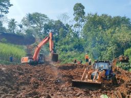 Dua Orang Meninggal Dunia Tertimbun Tanah Longsor di Kabupaten Blitar