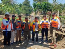 Jasa Tirta I Dukung Tim Patroli Air Terpadu Jatim Pantau Kali Surabaya