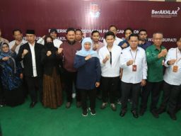 Khofifah-Emil Tes Kesehatan, Penuhi Syarat Maju Pilgub Jatim