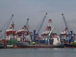 Pelindo Regional 3 Lampaui Target Kinerja Semester 1 2024