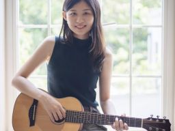 Evelyn Jiang, Musisi Muda dengan Berbagai Talenta