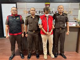 Kejati Jatim Tahan DJA, Terkait Kredit Fiktif Senilai Rp 125,9 Miliar