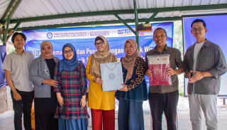 Dosen FEB UNAIR Pengabdian Masyarakat di Penanggungan, Optimalkan Peran Komunitas Organik Brenjonk