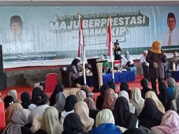 Khofifah Sapa Mahasiswa Se-Jember, Semangati Pemuda Jadi Pemimpin Masa Depan