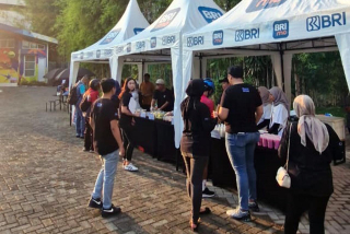 BRI BO Kapas Krampung Surabaya Dorong Transaksi Non Tunai Lewat Tunjungan Loop