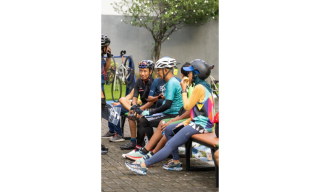 Komunitas Olahraga Surabaya Ramaikan Tunjungan Loop BRI BO Surabaya Mulyosari