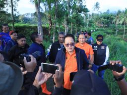 Pj. Gubernur Jatim Gerak Cepat Tinjau Banjir Bandang di Bondowoso