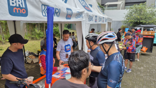 Sehat dan Untung! BRI Surabaya Kusuma Bangsa Ajak Warga Surabaya Gabung "Tunjungan Loop"