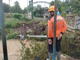 Banjir dan Longsor di Kabupaten Madiun, Satu Warga Masih dalam Pencarian
