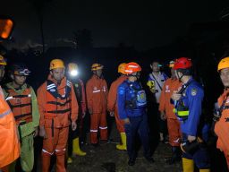 Tanggul Sungai Cinangka Jebol, Rendam Rumah Warga Purwakarta