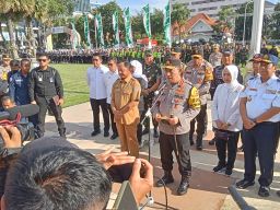 Gubernur Khofifah Ikuti Apel Gelar Pasukan Operasi Ketupat 2025,  Dipimpin KAPOLRI