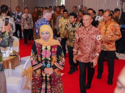 Khofifah: Terimakasih Pengabdian Komjen Pol Imam Sugianto, Selamat Bertugas Irjen Pol Nanang Avianto