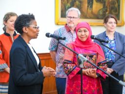 Gubernur Khofifah Optimis Dua Program Master Degree King's College London Kuatkan Kualitas SDM Jatim