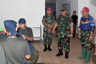 Komandan Brigif 2 Marinir Terima Kunjungan Dosen Tetap Universitas Pertahanan RI