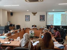 Komisi B DPRD Surabaya Ungkap Pelanggaran Izin di Pasar Tanjungsari, SP1 Terbit 15 Agustus