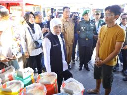 Respon Kenaikan Harga Beras Gubernur Jatim Minta Bupati Sidoarjo Koordinasi dengan Bulog