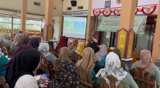 Pemanfaatan TOGA: Program Pengmas Fakultas Farmasi Unair Berdayakan Masyarakat Trenggalek