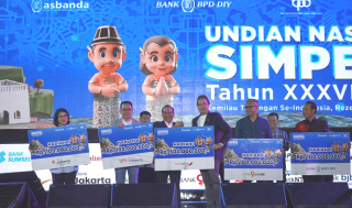 Nasabah Bank Jatim Sukses Raih Hadiah Utama Rp 500 Juta