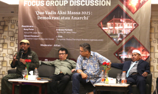 Peringati HUT-1, Siginews.com Gelar FGD dengan Tema Aksi Massa: Demokrasi atau Anarki?
