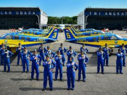 Komandan Puspenerbal Dampingi Kasal Tour Facility di Pangkalan Udara TNl Angkatan Laut Juanda