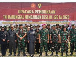 Danrem 084/BJ Secara Simbolis Serahkan Bibit Ikan Nila, Simbol Dukungan Progam Ketahanan Pangan