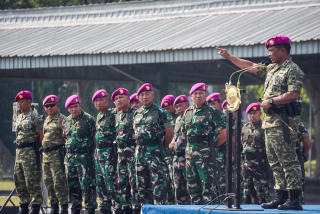 Komandan Beserta Prajurit dan PNS Brigif 2 Marinir Ikuti Apel Khusus Komandan Pasmar 2