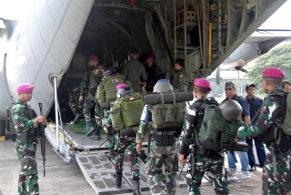 Prajurit Brigif 2 Marinir Amankan Obyek Vital Nasional wilayah Sulawesi dan Maluku Utara