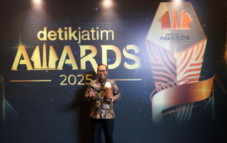 Bank Jatim Raih Penghargaan dari Detik.com Kategori Peningkatan Pembiayaan Usaha Berkelanjutan