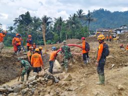 Longsor Banjarnegara: Dua Korban Meninggal Dunia Ditemukan